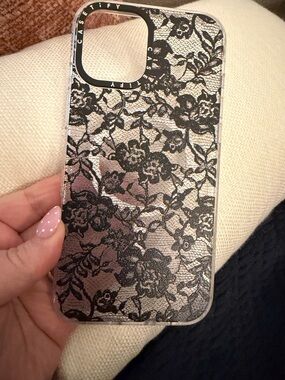 Casetify Black Floral Lace 16 Plus -MagSafe